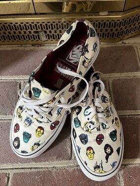 Vans x Marvel “Avengers Head”